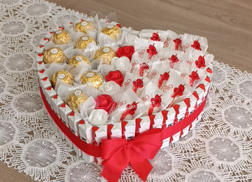 Kinder buketleri sifarisle hazirlanir.Sifarisler en az 1