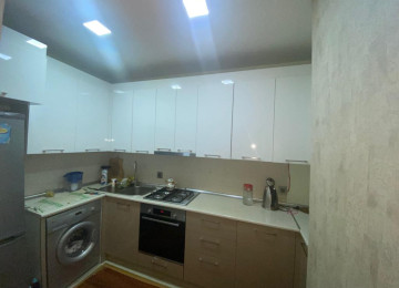 Xırdalan şəhərinin tam mətkəzində Heydər parkənın içində 2