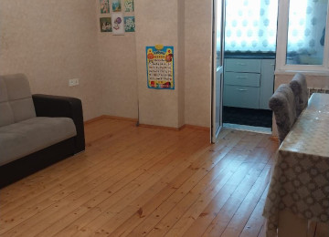 Xlrdalan Riyyat ticaret Merkezi yanl 2 otaq hersarayetnen