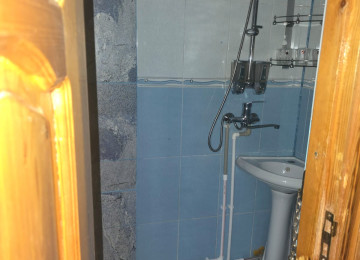 Xlrdalada kohne bazar teref 1 otaq menzil kiraye verlir 280