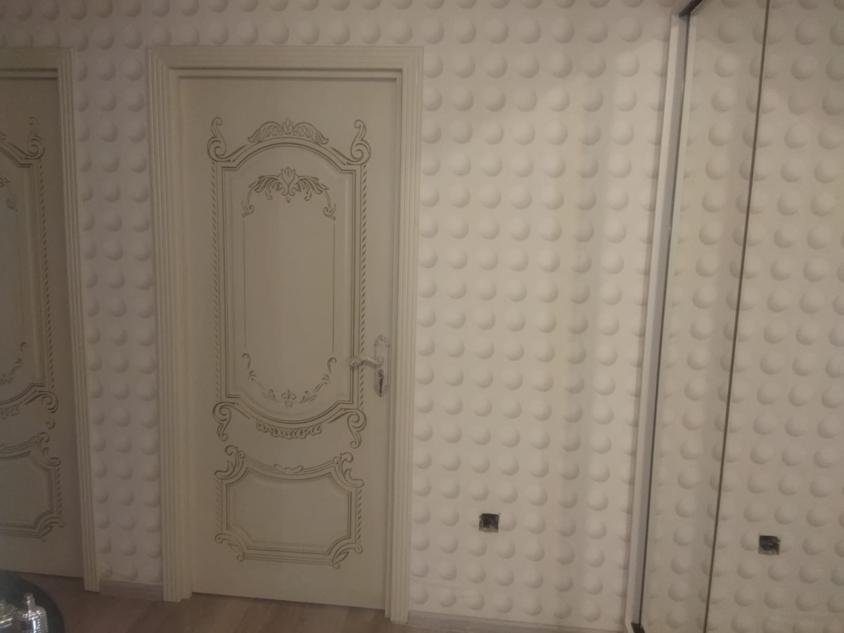 Masazırda merkezde kruqda 73 kv olan 2 otaqlı menzıl