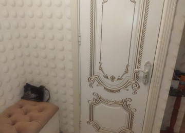 Masazırda merkezde kruqda 73 kv olan 2 otaqlı menzıl