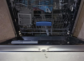 Vestel qabyuyan az işlənib 12 person tutumu var. Qiymət 300