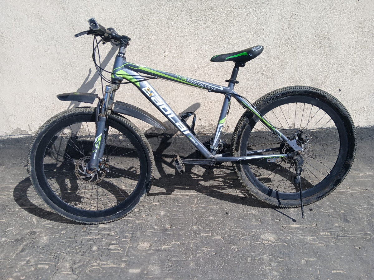 2 ədəd 26lıq velosiped biri 170 azn satılır. Problemi