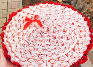 Sokolad buketleri istenilen olcu ve dizaynda