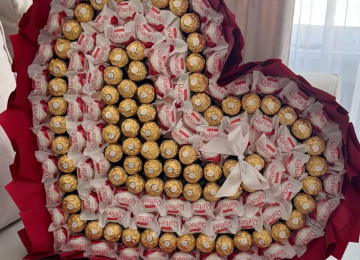 Sokolad buketleri istenilen olcu ve dizaynda