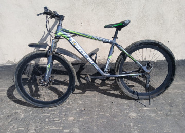 2 ədəd 26lıq velosiped biri 170 azn satılır. Problemi