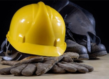 USTA LAZIMDIR dam ustasi kirisa ustasi suvaq ustasi