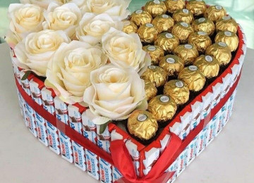 Kinder buketleri sifarişlə istənilən dizaynda