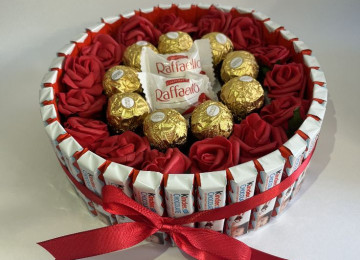 Kinder buketleri sifarişlə istənilən dizaynda