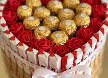 Kinder buketleri sifarişlə istənilən dizaynda