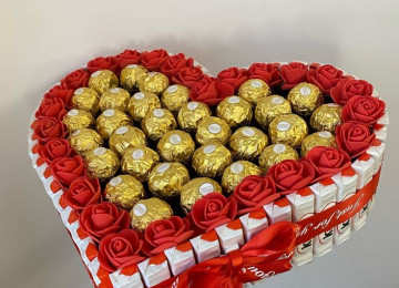 Kinder buketleri sifarişlə istənilən dizaynda