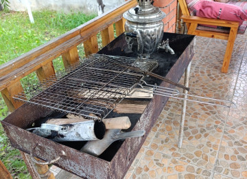 Lənkəranda Xanbulana yaxın, asfalt yolun üstündə 3 otaqlı