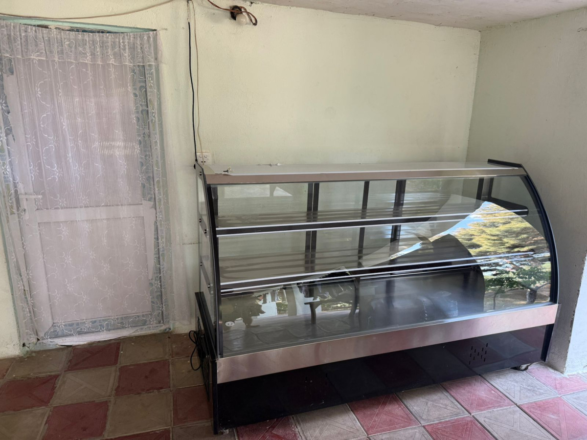 Hamısı yenidir ilsənməyib şəkillərdə göründüyü kimidir