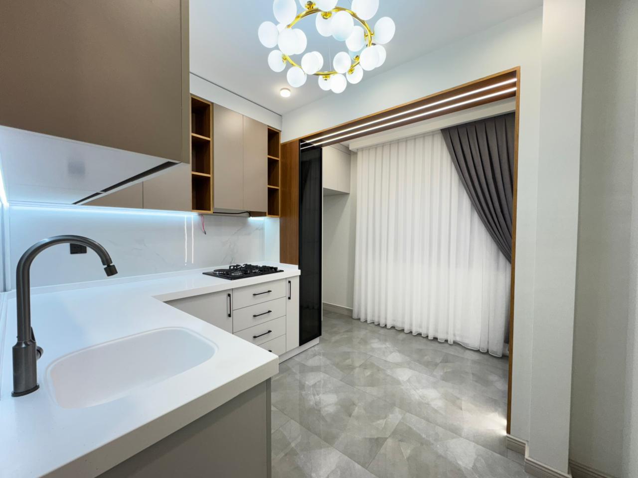 Əhmədli qəs. Gəncə prospekt. yol kənarı Super Təmir 3