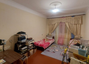 Pirallahı rayonu, Pirallahı qəsəbəsi, Tam mərkəzdə, 5