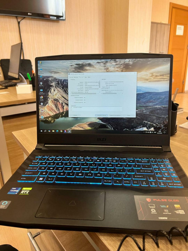 MSİ Pulse GL 66 notebookudur. Güclü parametrlərlədir özüm