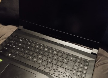 MSİ Pulse GL 66 notebookudur. Güclü parametrlərlədir özüm