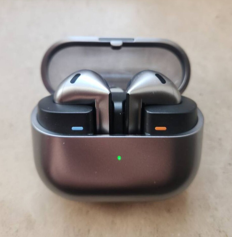 Salam.Samsung galaxybuds3 original kontaktdan alinib elave