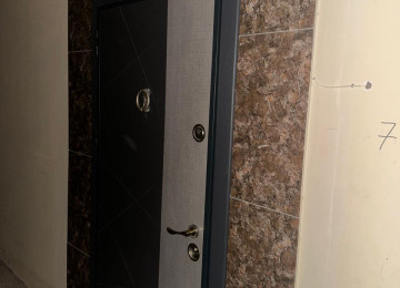 Xırdalanda Xırdalan dayresine 500metr mesfede yeni remontlu