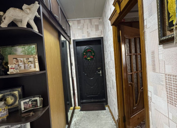 Xətai rayonu General Mehmandarov küçəsində Bizim marketin