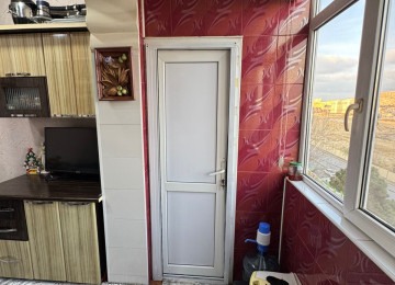 Xətai rayonu General Mehmandarov küçəsində Bizim marketin