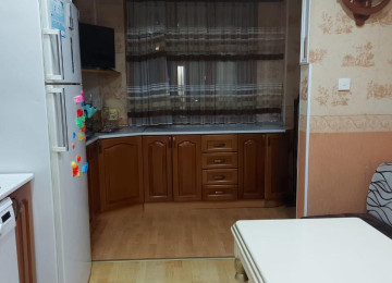 210.000 Azn....Xətai rayonu Neapol və Ukrayna dairəsinin