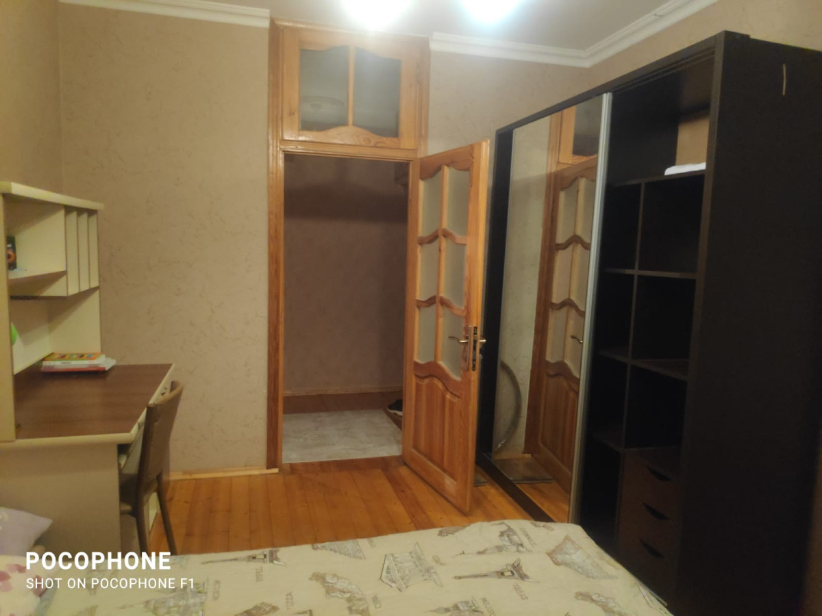 Xətai rayonu General Şıxlinski küçəsi, Poçtun yanında ABAD