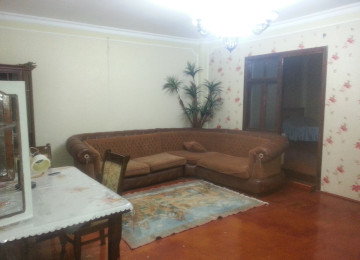 Yasamal rayonunda İnşaatçılar metrosundan piyada 7, 8