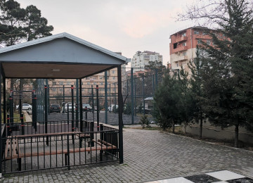 Əhmədli metrosuna 7-8 dəqiqəlik məsafədə, Məzahir Rüstəmov