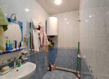 Əhmədli metrosuna 7-8 dəqiqəlik məsafədə, Məzahir Rüstəmov