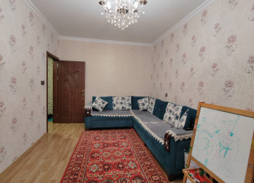 Əhmədli metrosuna 7-8 dəqiqəlik məsafədə, Məzahir Rüstəmov