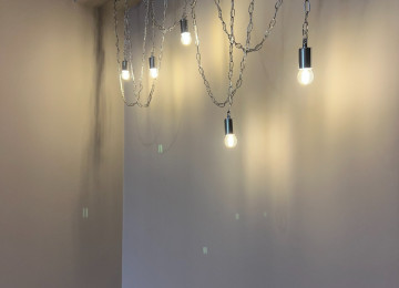 Təbriz küçəsi, Bakı Kongres Mərkəzin yanında. Diqqətinizə