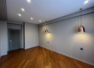 Təbriz küçəsi, Bakı Kongres Mərkəzin yanında. Diqqətinizə