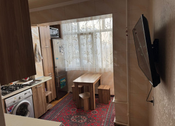 Nizami rayonu Qara Qarayev metrosuna 10 dəqiqəlik məsafədə