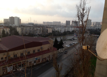 Nizami rayonu Neftcilər metrosunun çıxışı, Qara Qarayev