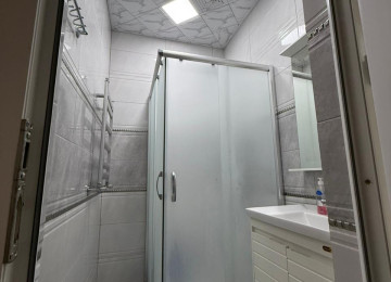 Nizami rayonu Neftcilər metrosundan 5 dəqiqəlik məsafədə,