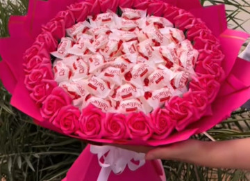 Ad gunleri ucun sokolad buketleri sifarisle