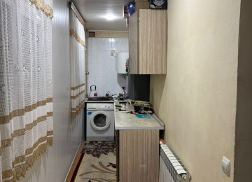 Bakıxanov qəs. ASAN xidmətin yani 271 nli məktəbin yanında