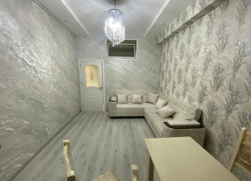 145.000 Azn....Nizami rayonu Qara Qarayev metrosuna 7-8