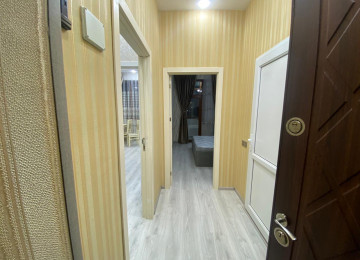 145.000 Azn....Nizami rayonu Qara Qarayev metrosuna 7-8