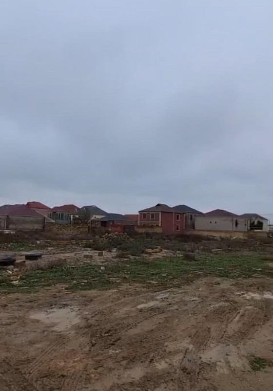 Bileceri Memmedoglu servisin arxasinda 3 sot Belediyye