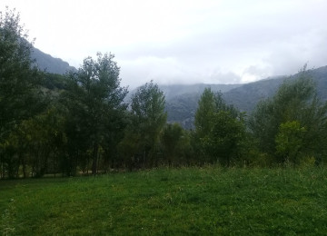 Lahıcda (İsmayıllı r-nu)çox gözəl mənzərəli və ekoloji