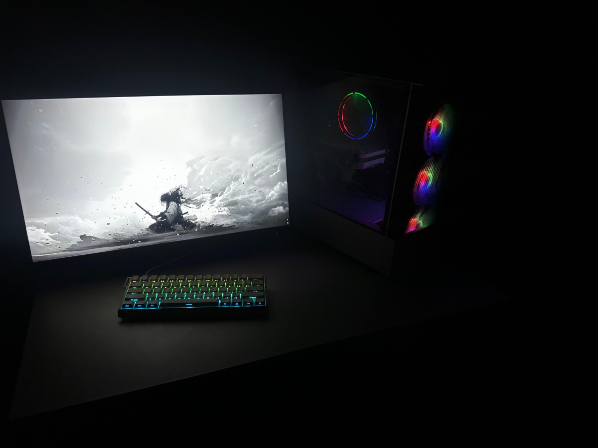 Prosessor: Intel i5-12400F Qrafik Kart: NVIDIA GeForce RTX