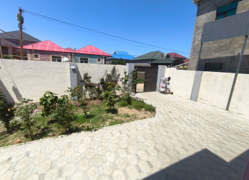 ƏŞYALİ SATİLİR. Sabunçu rayonu. Zabrat qəsəbəsində 118 A