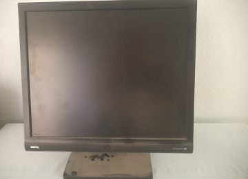 Monitor BenQ 17” işlək vəziyyətdə senseye+photo Model: