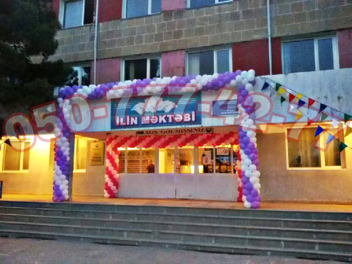 Reklam sar. Reklam shar dekoru. 3 künc bayraq sifarişi.