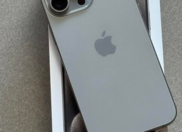 IPhone 15pro max satlir kredit deyil zavodur hec bir